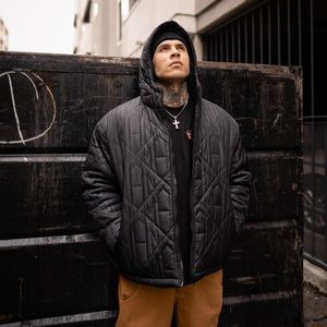 OVERSIZED MAN PUFFER WITH HOOD
